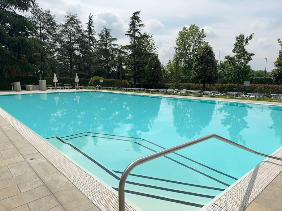 5' From Punta Gro Beach With Free Swimming Pool Sirmione Kültér fotó